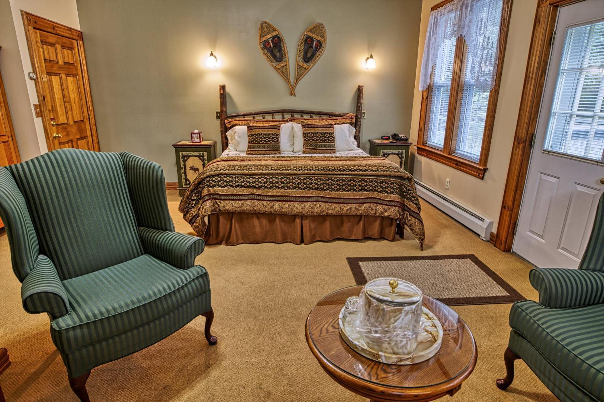 Rockwell Falls Inn And Wine Bar Lake Luzerne Oda fotoğraf