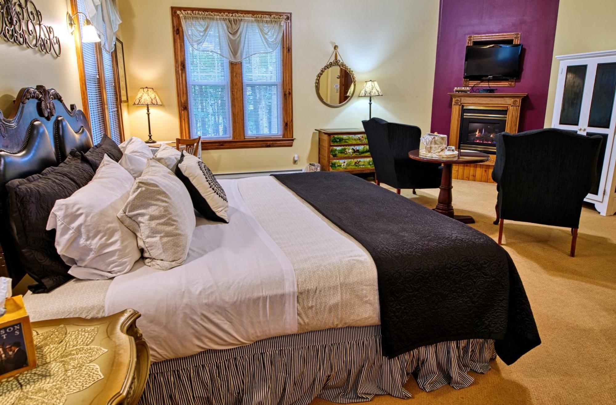 Rockwell Falls Inn And Wine Bar Lake Luzerne Dış mekan fotoğraf