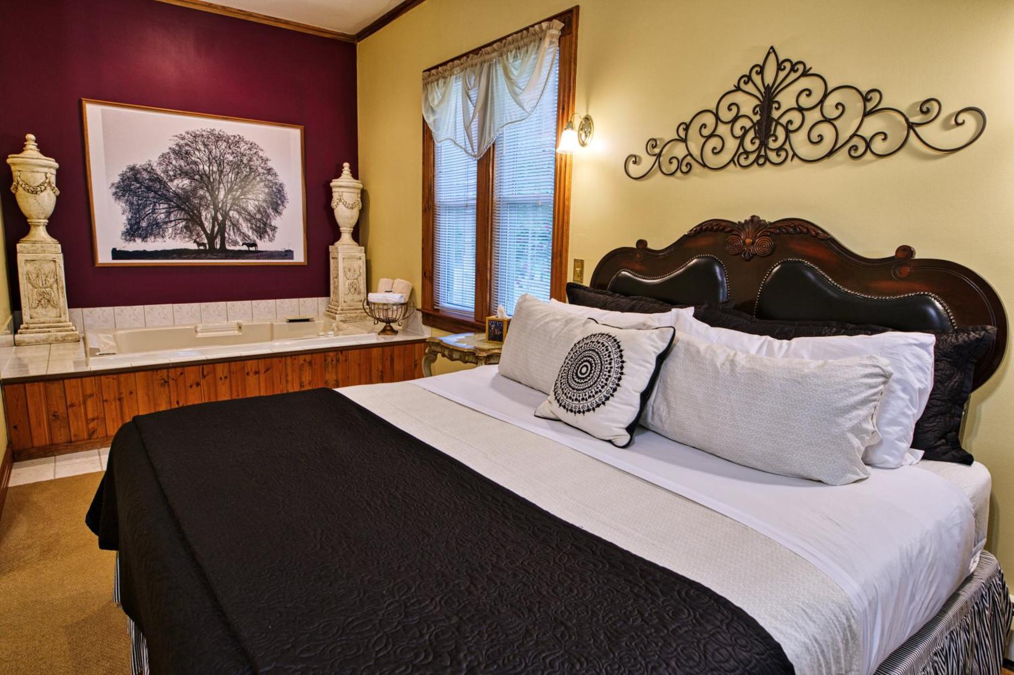 Rockwell Falls Inn And Wine Bar Lake Luzerne Dış mekan fotoğraf